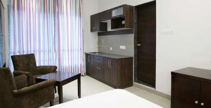 Oyo 710 Hotel Kshitij Pune Bagian luar foto