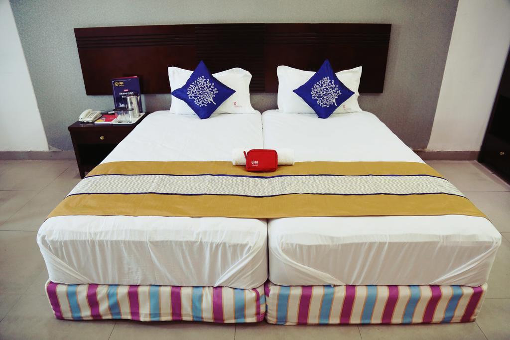 Oyo 710 Hotel Kshitij Pune Bagian luar foto