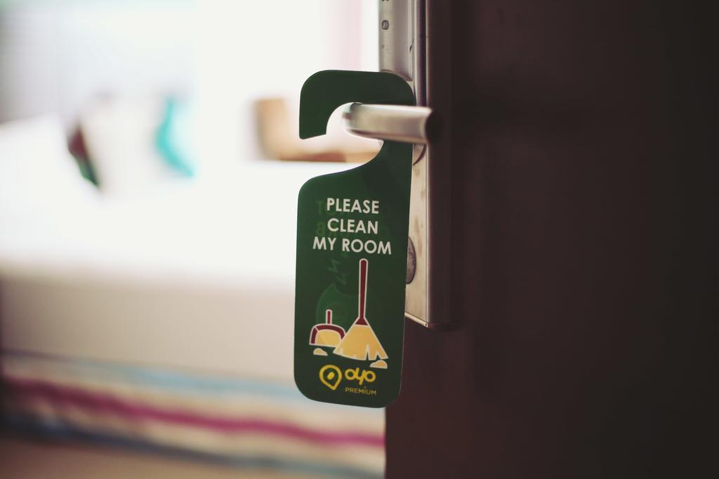 Oyo 710 Hotel Kshitij Pune Bagian luar foto