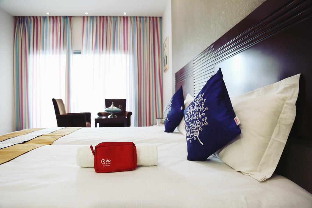 Oyo 710 Hotel Kshitij Pune Bagian luar foto