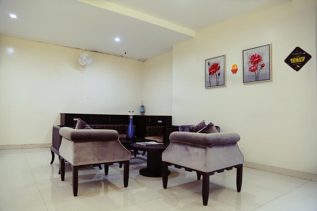 Oyo 710 Hotel Kshitij Pune Bagian luar foto