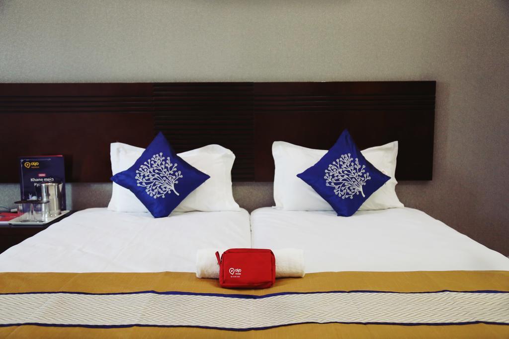 Oyo 710 Hotel Kshitij Pune Bagian luar foto